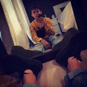 Meet your Posher, Felix